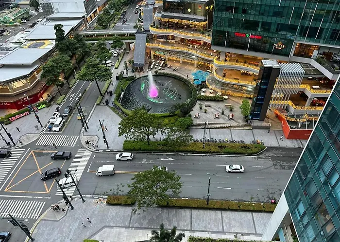 Cozy 1br In Bgc With Great View