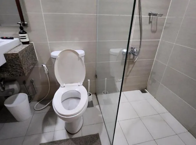 Apartment Cozy 1br In Bgc With Great View