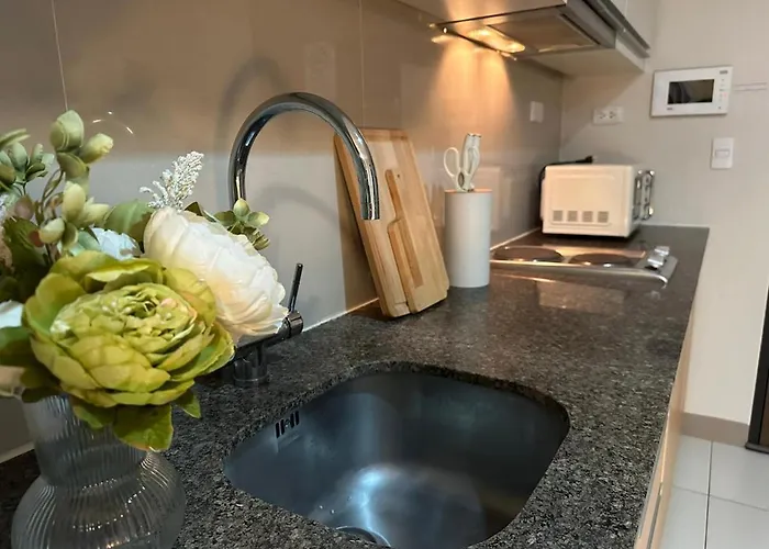 Cozy 1br In Bgc With Great View *