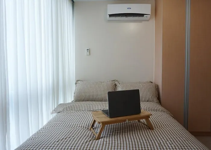 Apartment Cozy 1br In Bgc With Great View Manila